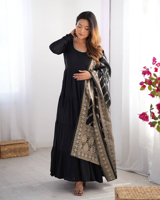 Black Color Party Wear Fully Stitiched Anarkali Suit